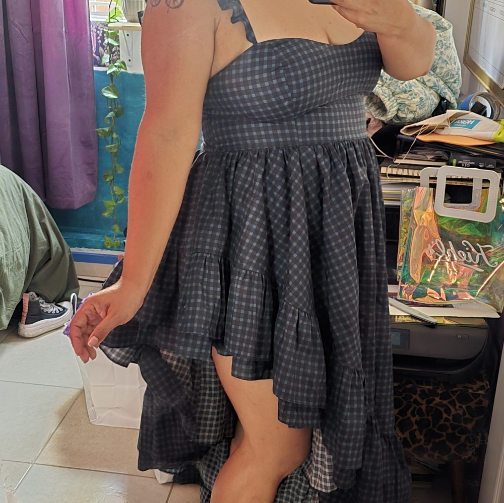 Selkie Legs for Days Farmhouse Dress - Picture 8 of 8